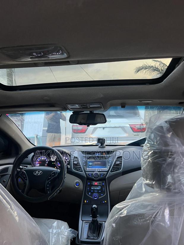 Hyundai Elantra Limited 4dr Sedan (1.8L 4cyl 6A) 2014 Blue