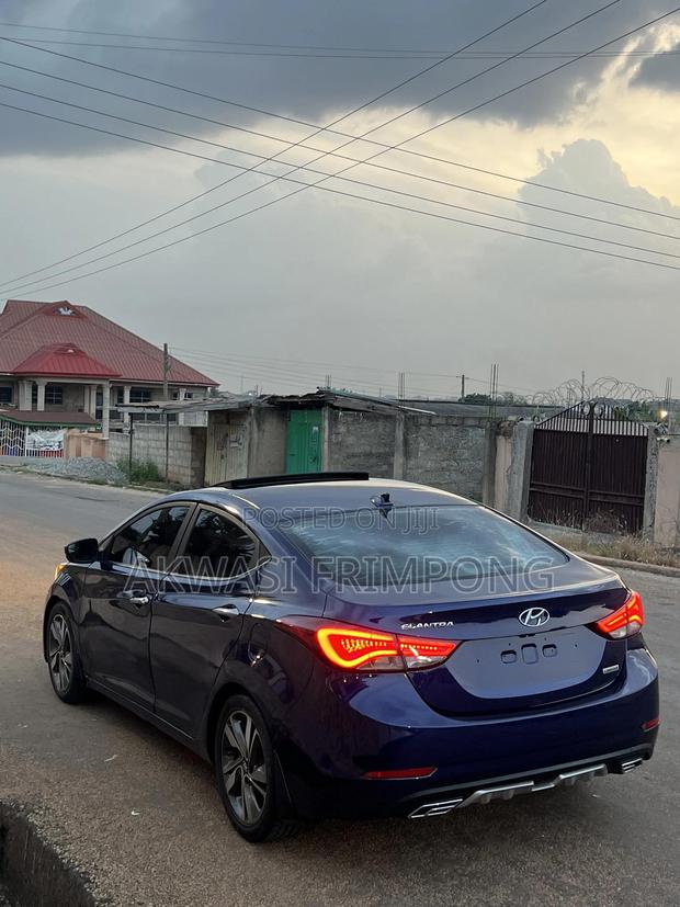 Hyundai Elantra Limited 4dr Sedan (1.8L 4cyl 6A) 2014 Blue