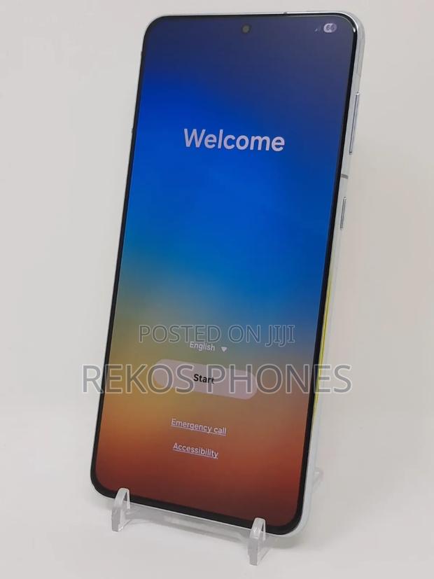 New Samsung Galaxy S21 5G 128 GB photo 3