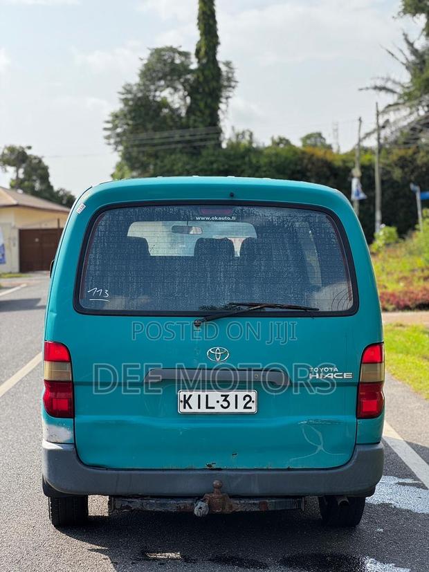 Toyota HiAce 1999 Green