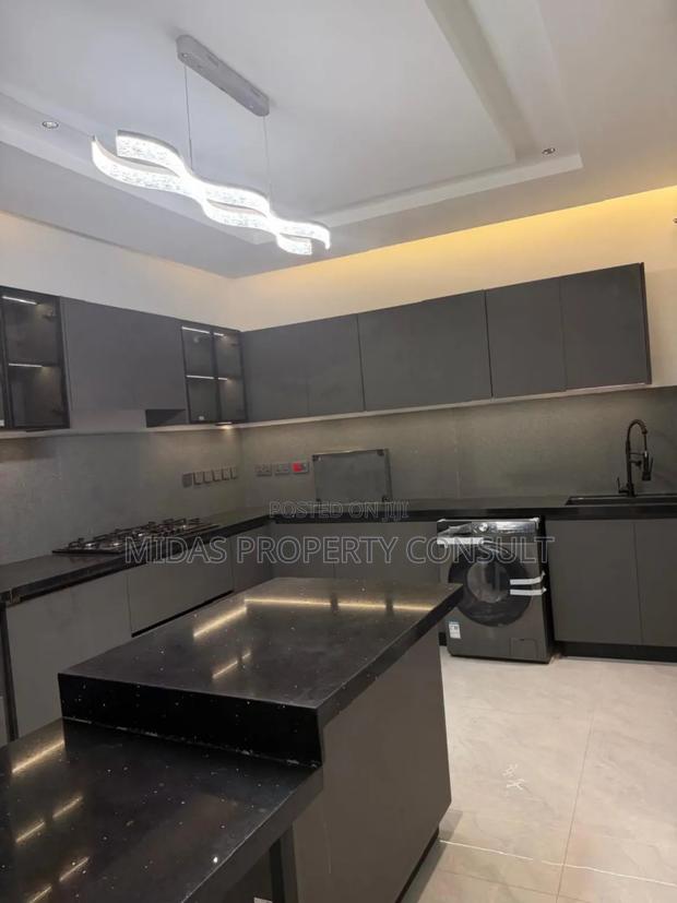 5bdrm House in Tseaddo, Tema Metropolitan for sale photo 6