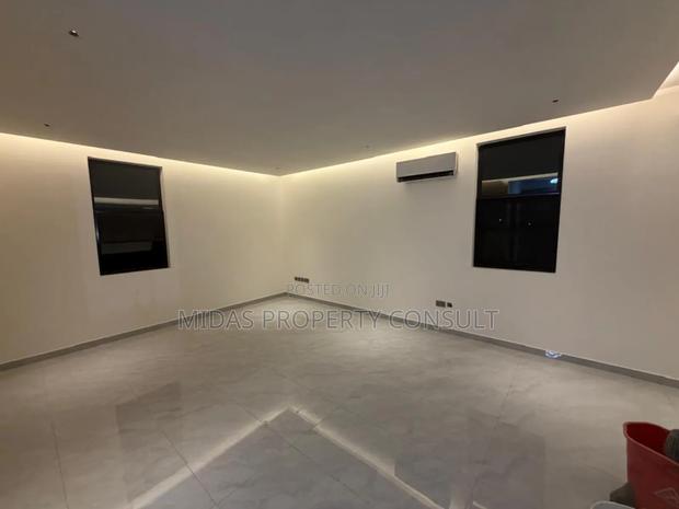 5bdrm House in Tseaddo, Tema Metropolitan for sale photo 12