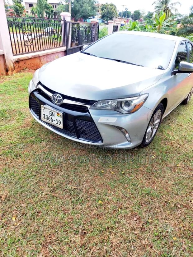 Toyota Camry 2017 Silver