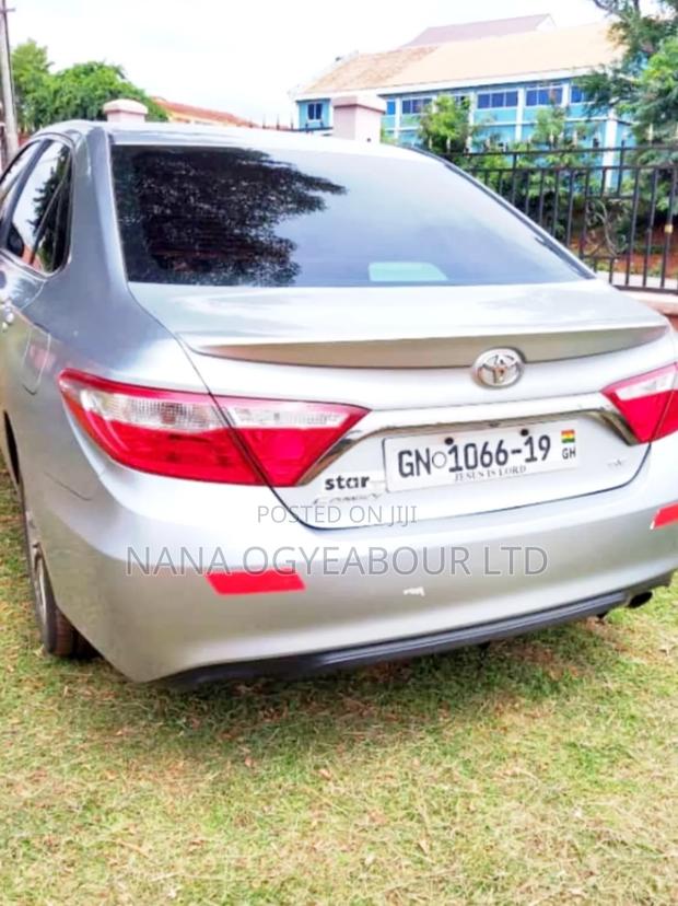 Toyota Camry 2017 Silver