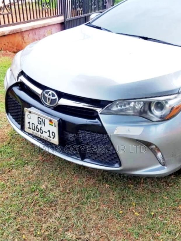 Toyota Camry 2017 Silver