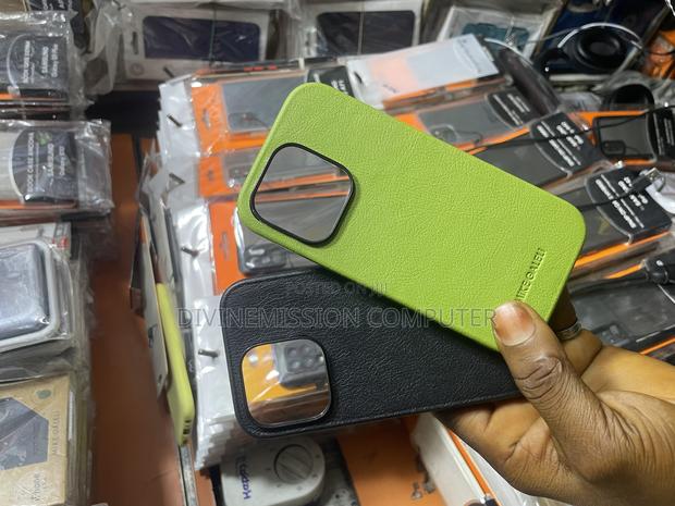 iPhone 14 Pro Original Leather Case/Cover photo 2