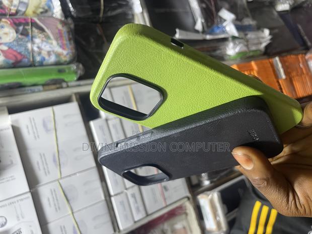 iPhone 14 Pro Original Leather Case/Cover photo 7