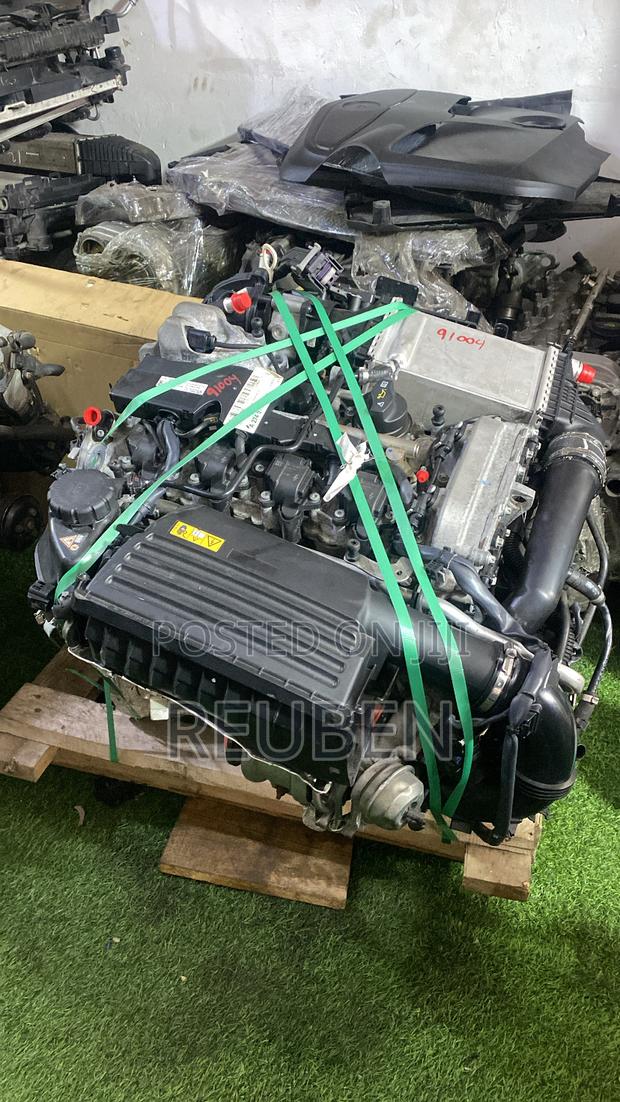 Mercedes C300(W205)Engine photo 2
