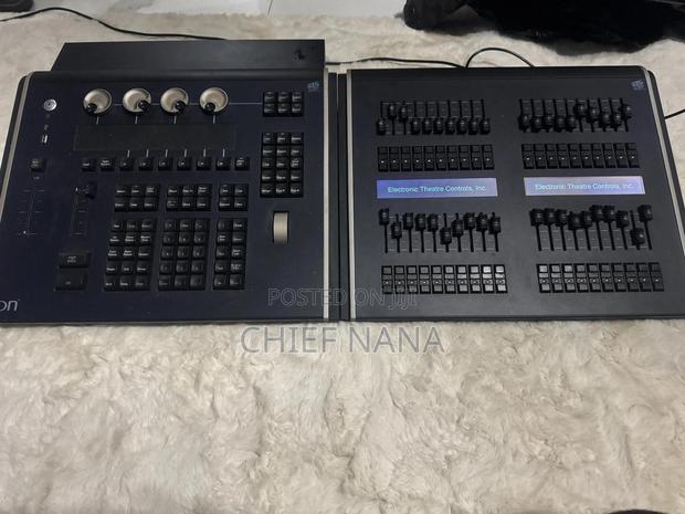 DMX Etc Ion Lighting Console With Etc 2 X 20 Universal Fader