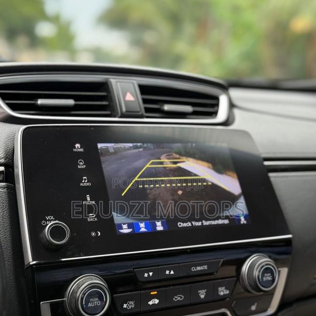 Honda CR-V Touring 4dr SUV AWD (1.5L 4cyl CVT) 2017 White