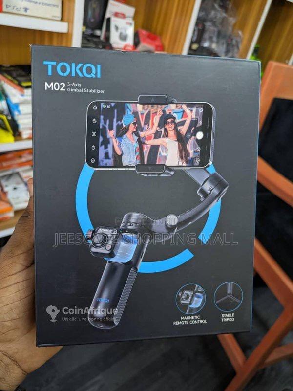 Smart Tokqi M02 3-axis Gimbal Stabilizer For Smartphones.