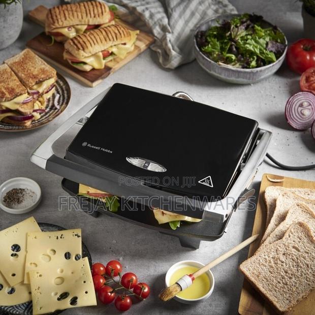 Russell Hobbs 4 Slice Sandwich Press Black photo 2