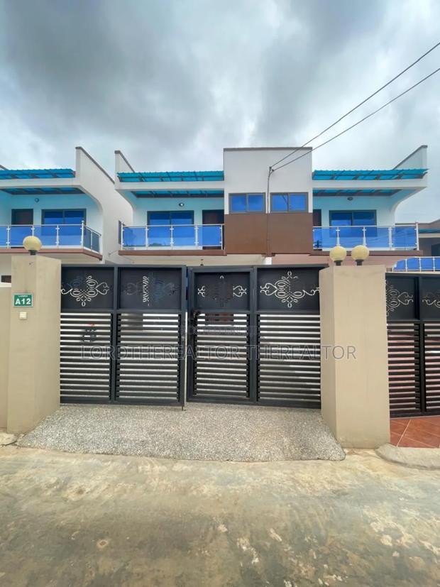 Fully Furnished Three Bedroom Self Compound