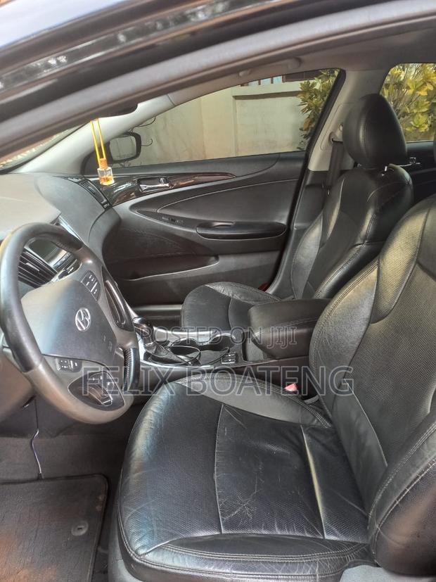 Hyundai Sonata Limited 2.0T w/17" Wheels (2.0L 4cyl 6A) 2011 Black