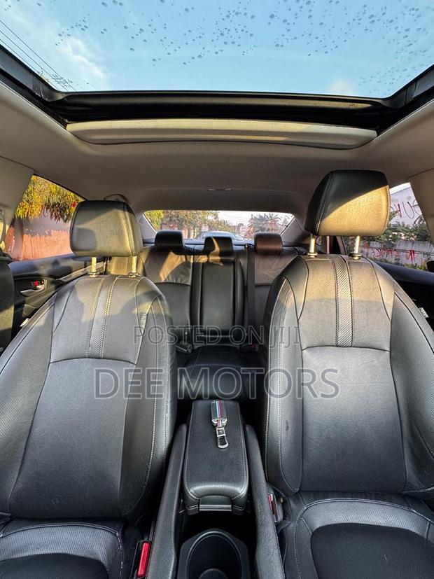 Honda Civic Touring 4dr Sedan (1.5L 4cyl) 2016 Black