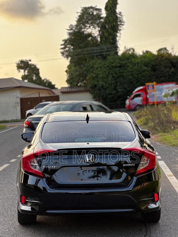 Honda Civic Touring 4dr Sedan (1.5L 4cyl) 2016 Black