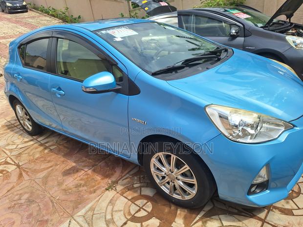 Toyota Aqua 2014 Blue