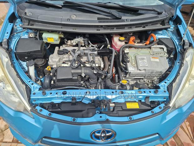 Toyota Aqua 2014 Blue