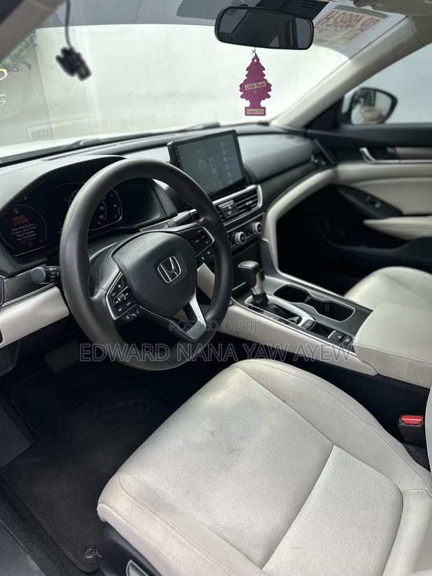 Honda Accord 2018 White