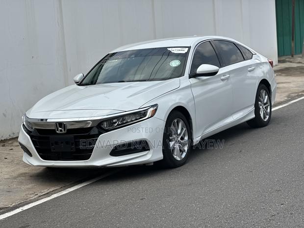 Honda Accord 2018 White