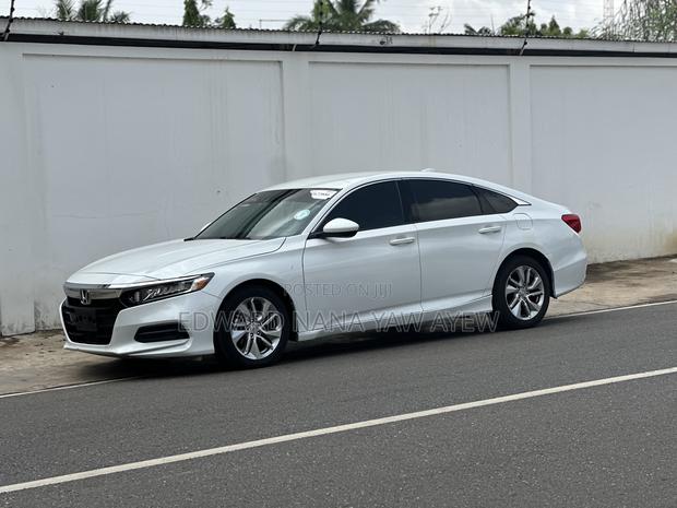 Honda Accord 2018 White