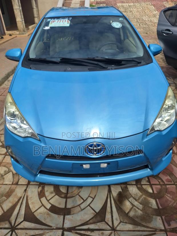 Toyota Aqua 2014 Blue