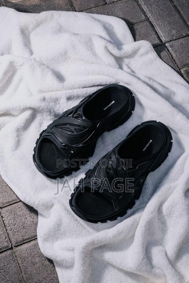 Balenciaga Slippers