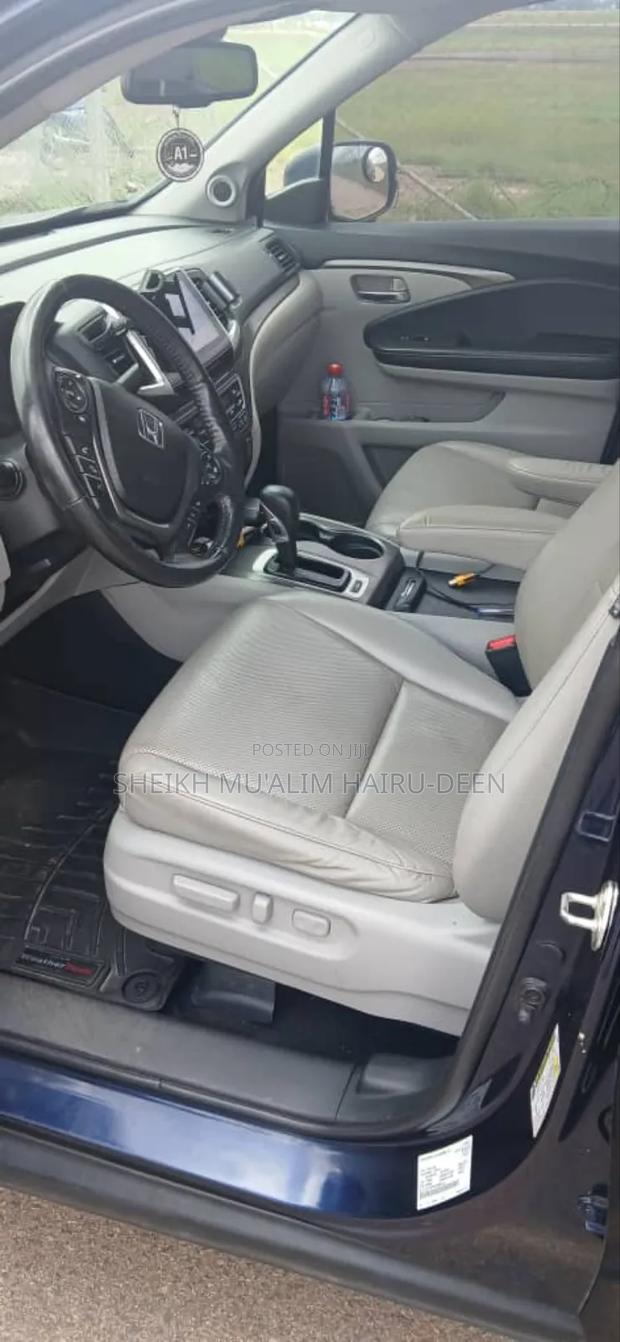 Honda Ridgeline Sport AWD Crew Cab 125.2 in. WB 2018