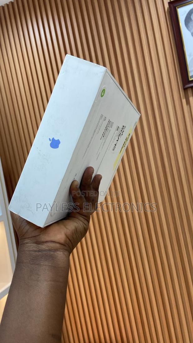 New Apple iPad (2025) 128 GB photo 3