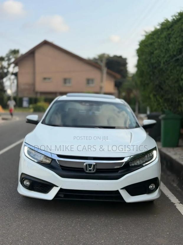 Honda Civic Touring 4dr Sedan (1.5L 4cyl) 2017 White