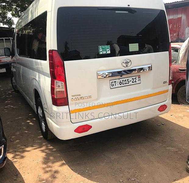 Mini Bus Available for Rentals Toyota Hiace! photo 3
