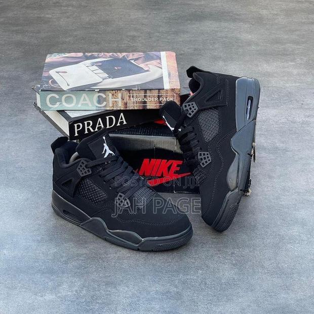 Jordan 4 Black Cat Sneakers photo 2