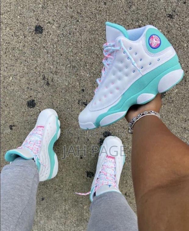 Jordan 13 Retro Gs Aurora Green Sneakers photo 2