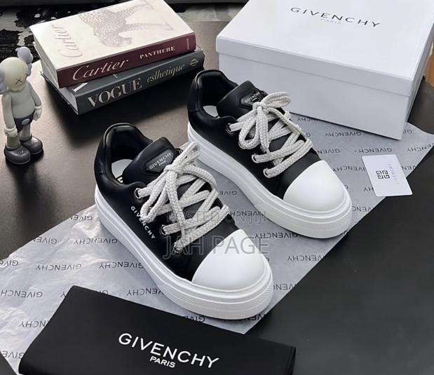 Valentino Garavaani One Study Xl Sneaker photo 2