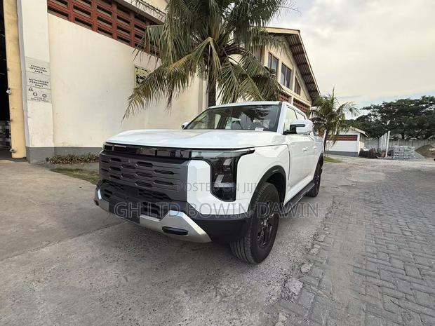 New Nissan Pick-Up 2025 White photo 6