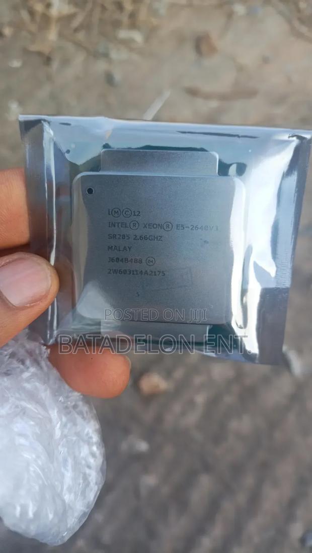 Intel Xeon E5 2640 V3 2640v3 2.6ghz 8-Core Lga 2011-3 Processor photo 4