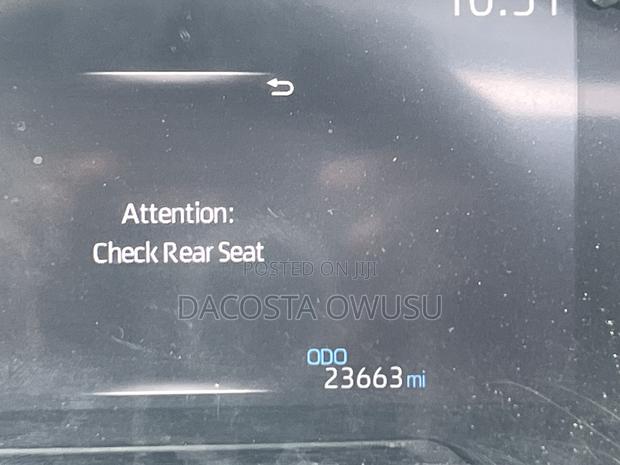 Toyota RAV4 XLE AWD 2023 Gray