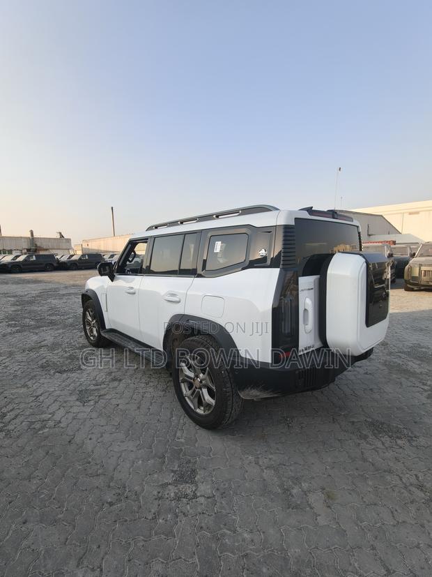 New Jetour T2 2.0 Petrol AWD 2025 White photo 2
