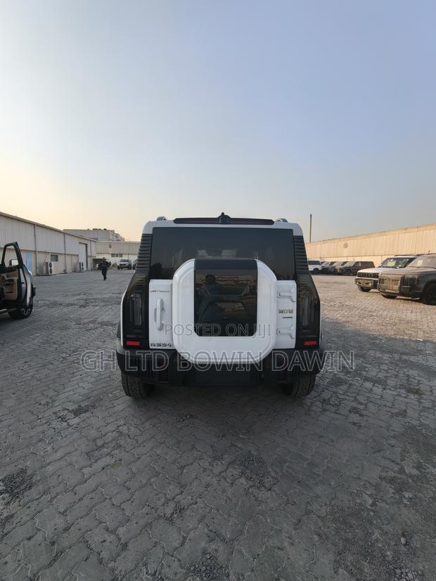 New Jetour T2 2.0 Petrol AWD 2025 White photo 4