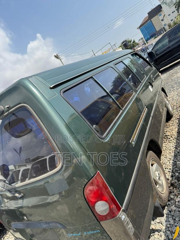 Hyundai H-100 2004 Green photo 3