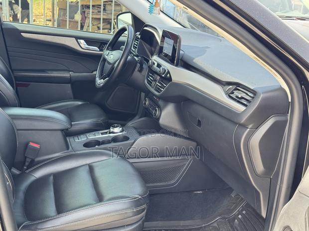 Ford Escape SEL 2021 Black