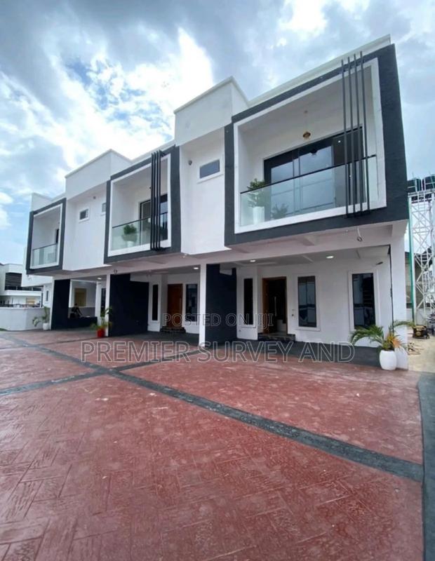 Premium Construction Services · Photo 4