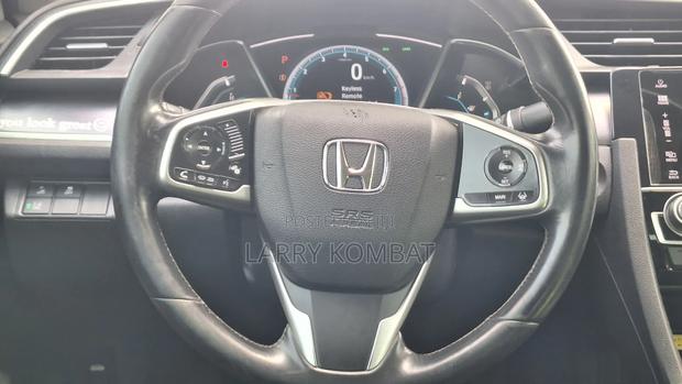 Honda Civic Touring 4dr Sedan (1.5L 4cyl) 2017 White