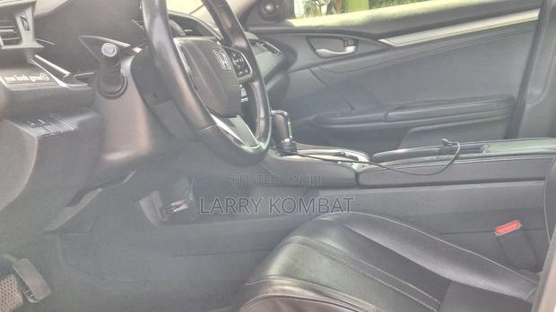 Honda Civic Touring 4dr Sedan (1.5L 4cyl) 2017 White