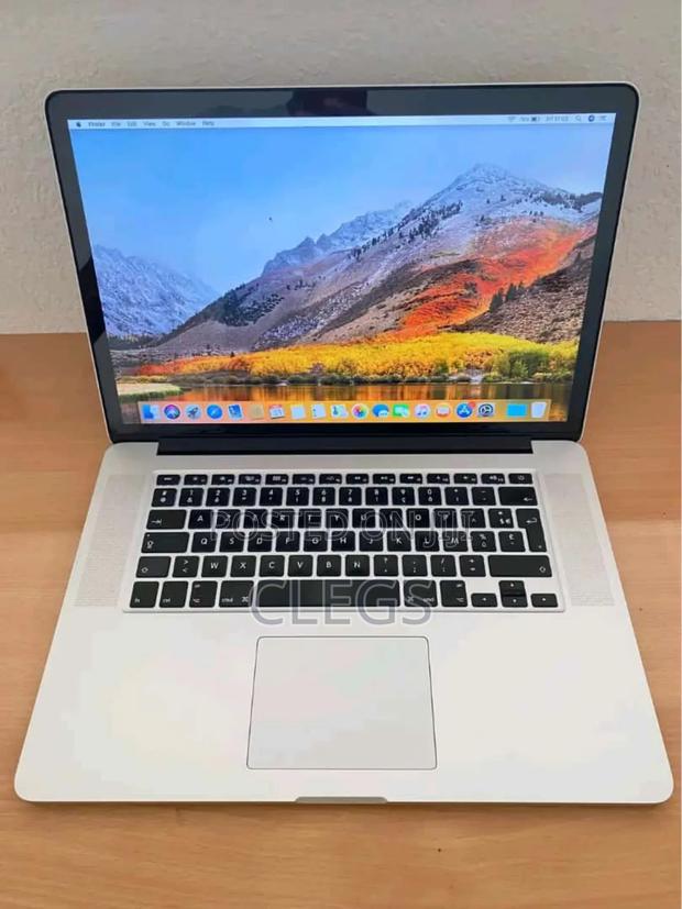 Laptop Apple MacBook Pro 2015 16GB Intel Core I7 SSD 500GB photo 3