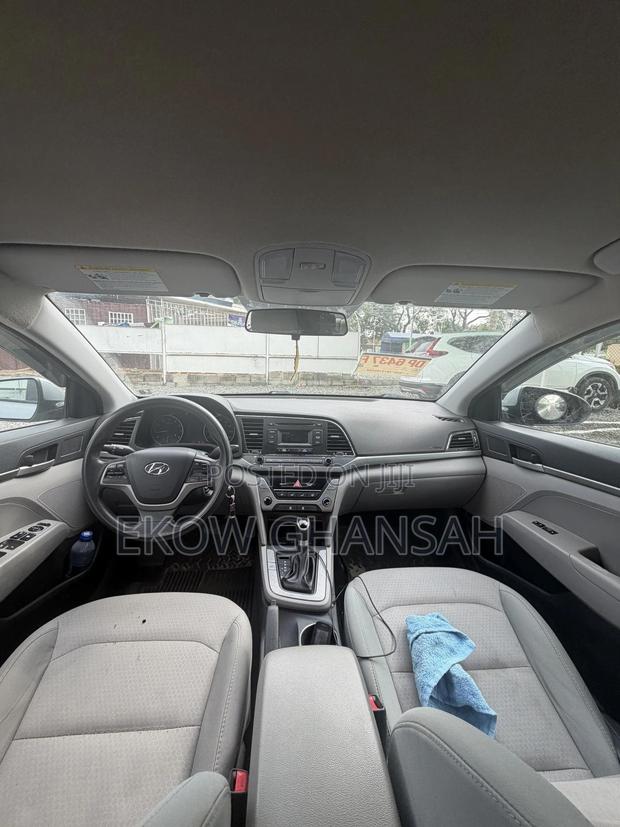 Hyundai Elantra 2017 Gray