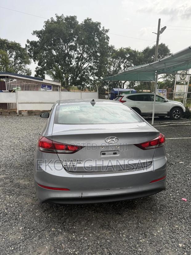 Hyundai Elantra 2017 Gray