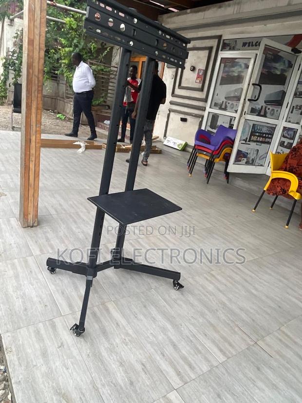 Minimalist 32–65 Inch Tv Stand Clean-Design, Stylish Compact · Photo 2