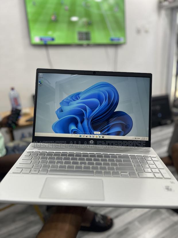 Laptop HP Pavilion 15 8GB Intel Core I5 SSD 256GB photo 6