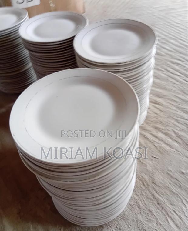 Lovely Ceramic Side Plates: Rent